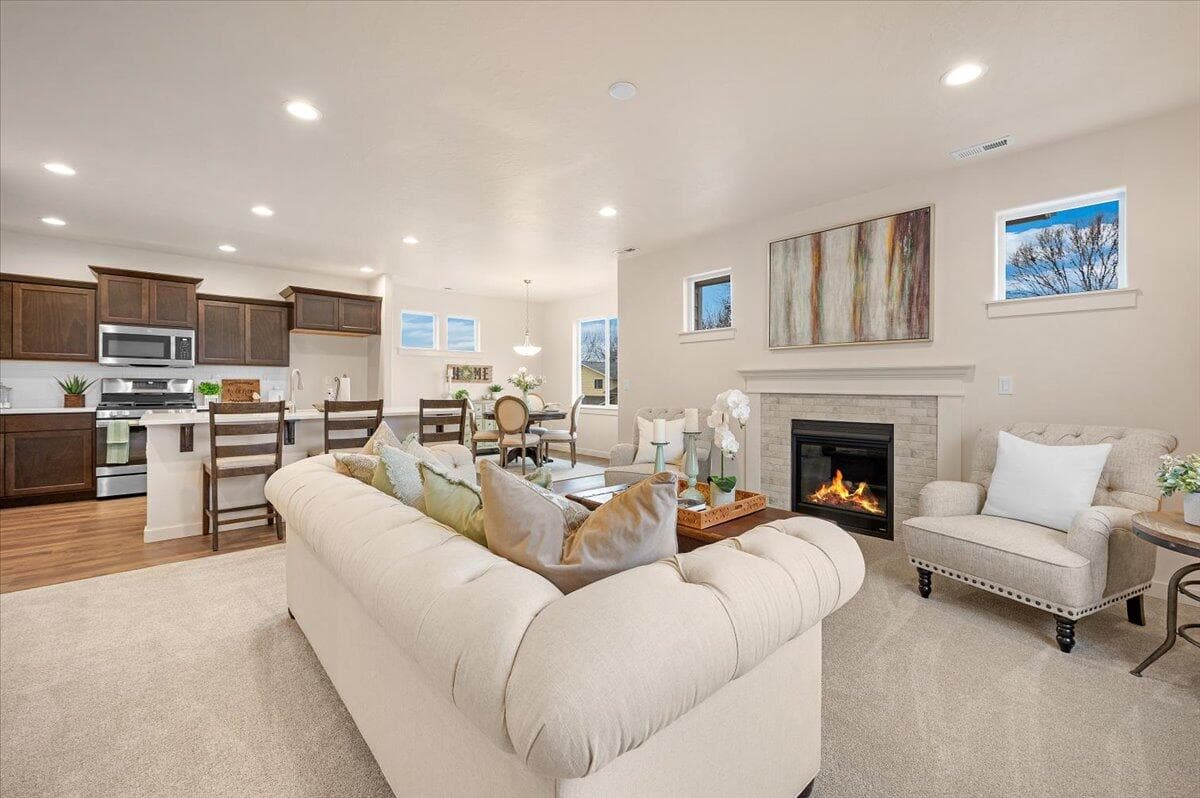 Photo of 21440 Livingston 2 of 14