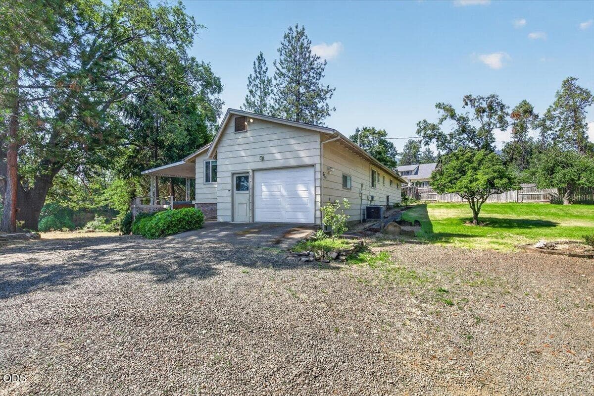 624 Crowson