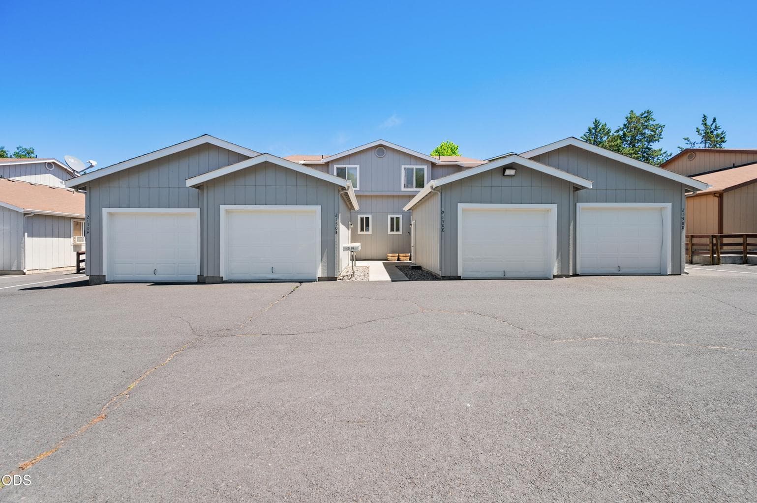 Photo of 2150 Canyon 1 of 29