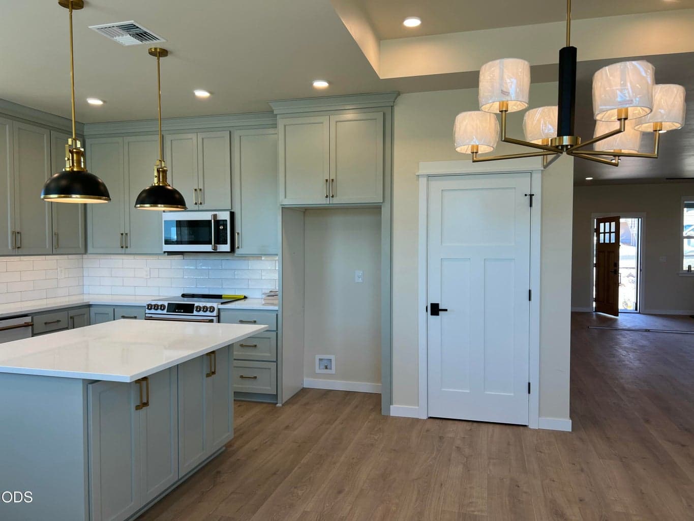 Photo of 202 Larkspur 5 of 58