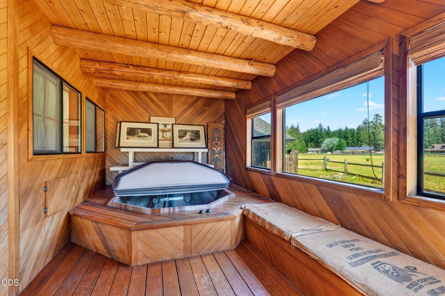 enclosed hot tub room