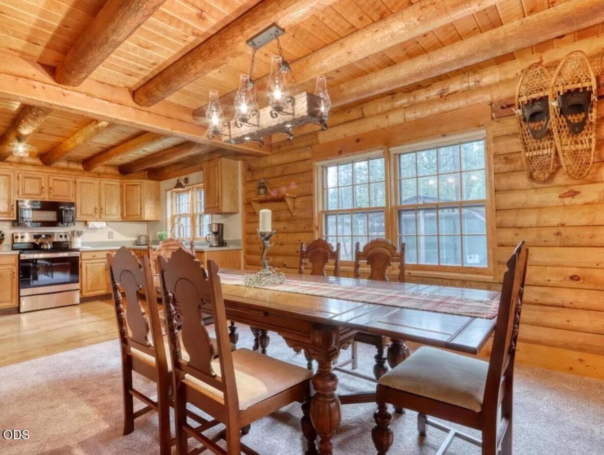 Dining/Kitchen