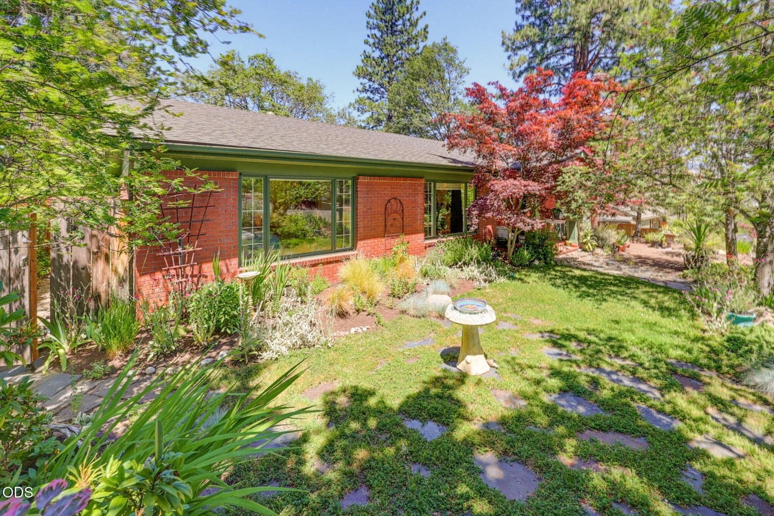 Photo of 1365 Ponderosa 1 of 50