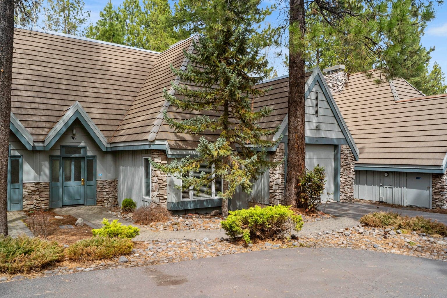 Photo of 57062 Peppermill 2 of 23