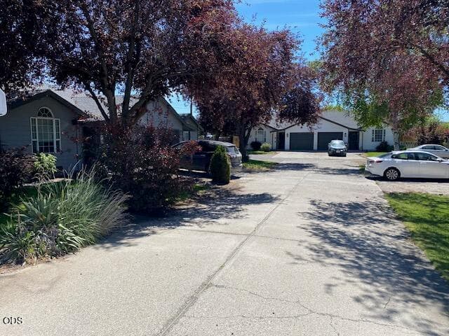 Common access concrete drive.