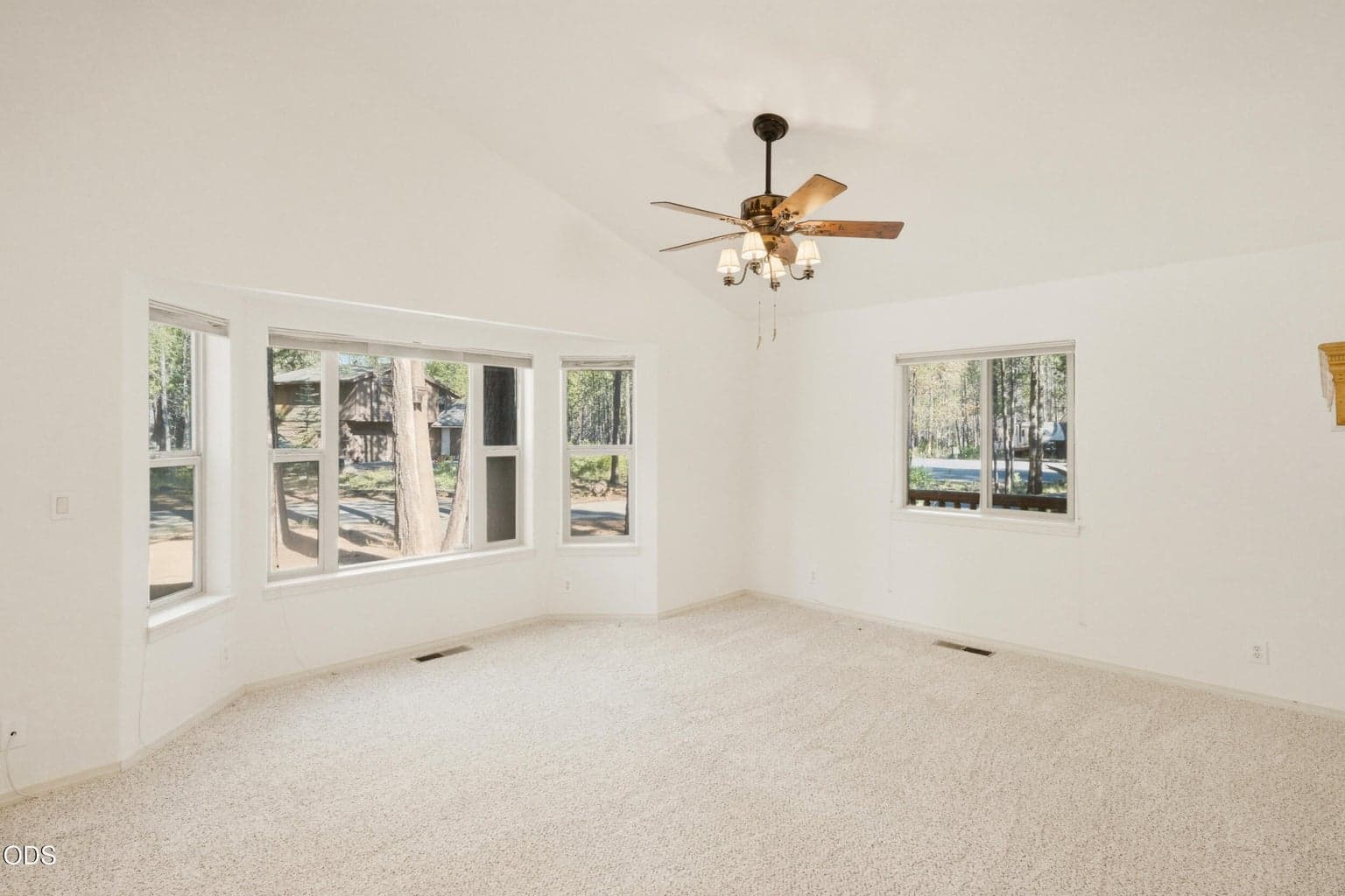 Photo of 56718 Bandley 6 of 49