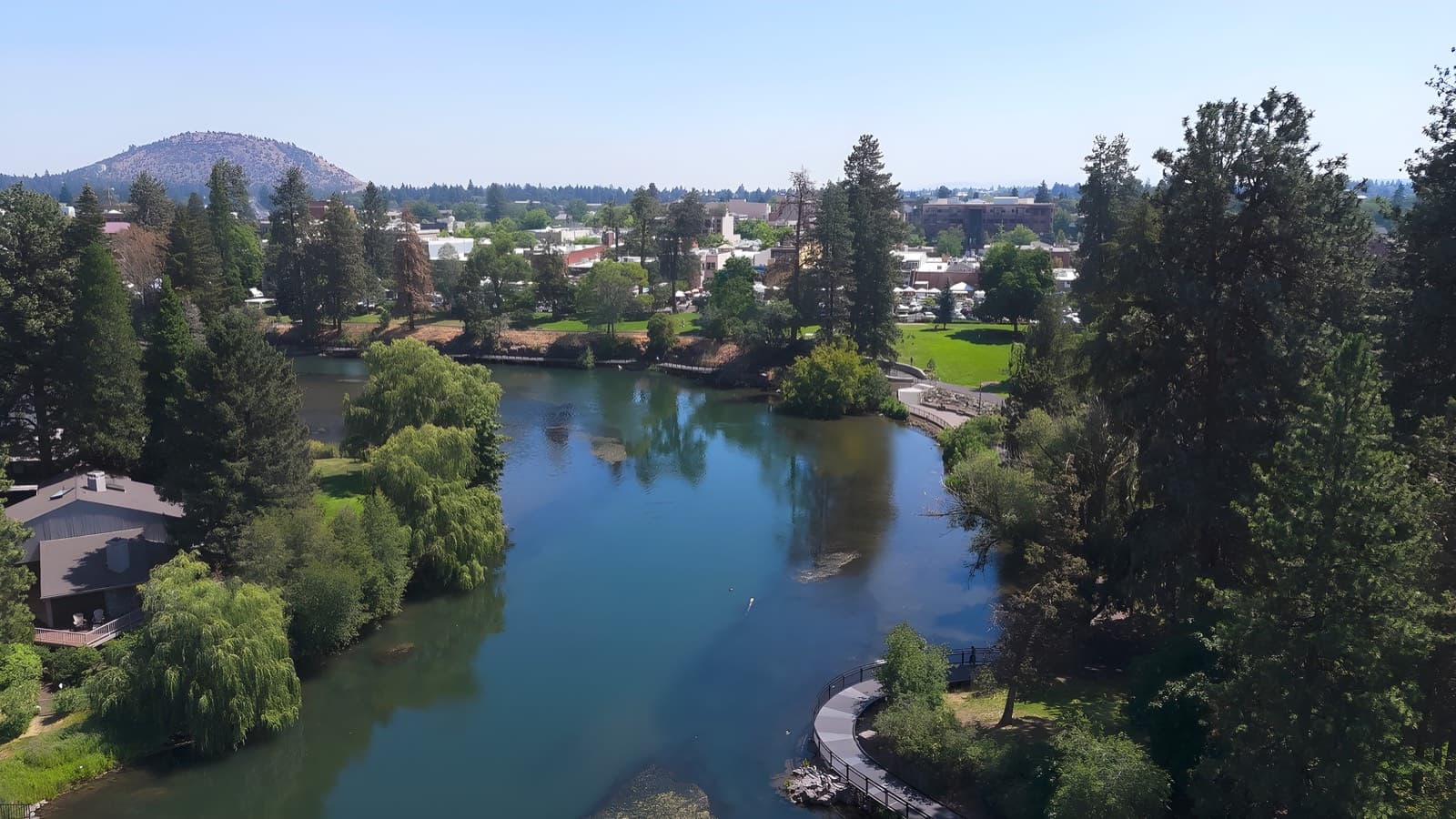 Best Neighborhoods in Bend for Retirees