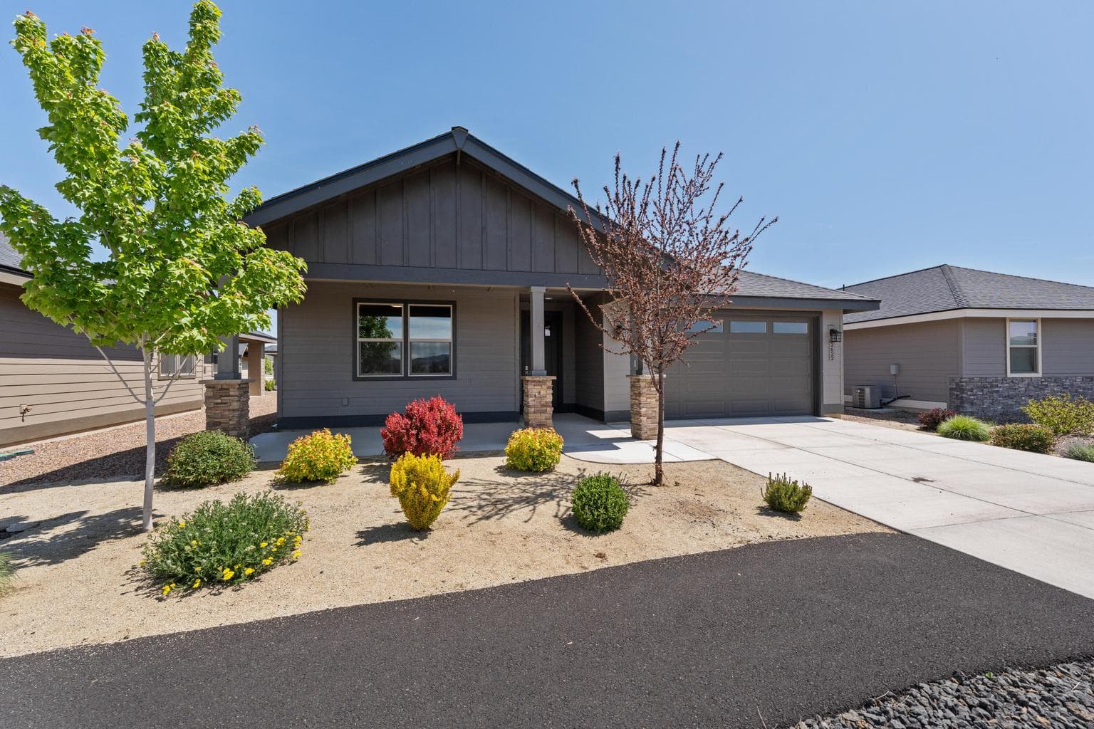 2622 Redwood