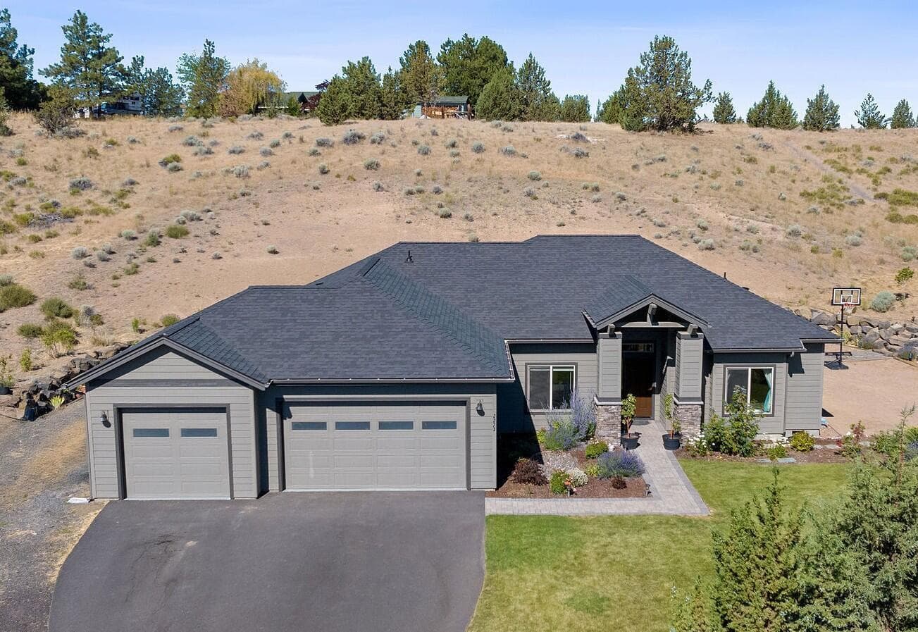 2273 Valley View