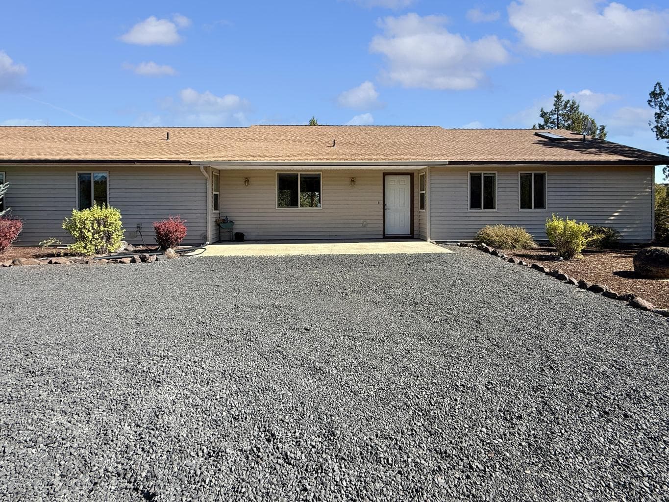 6833 Raven Hill