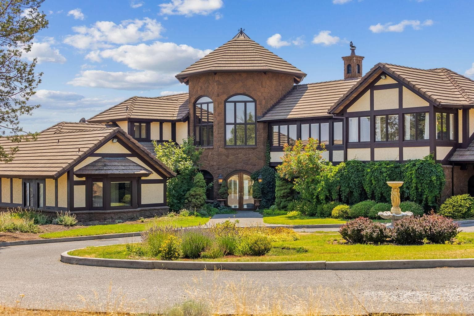17945 Mountain View