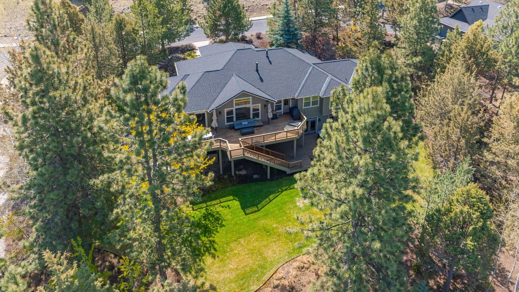 3374 Windwood