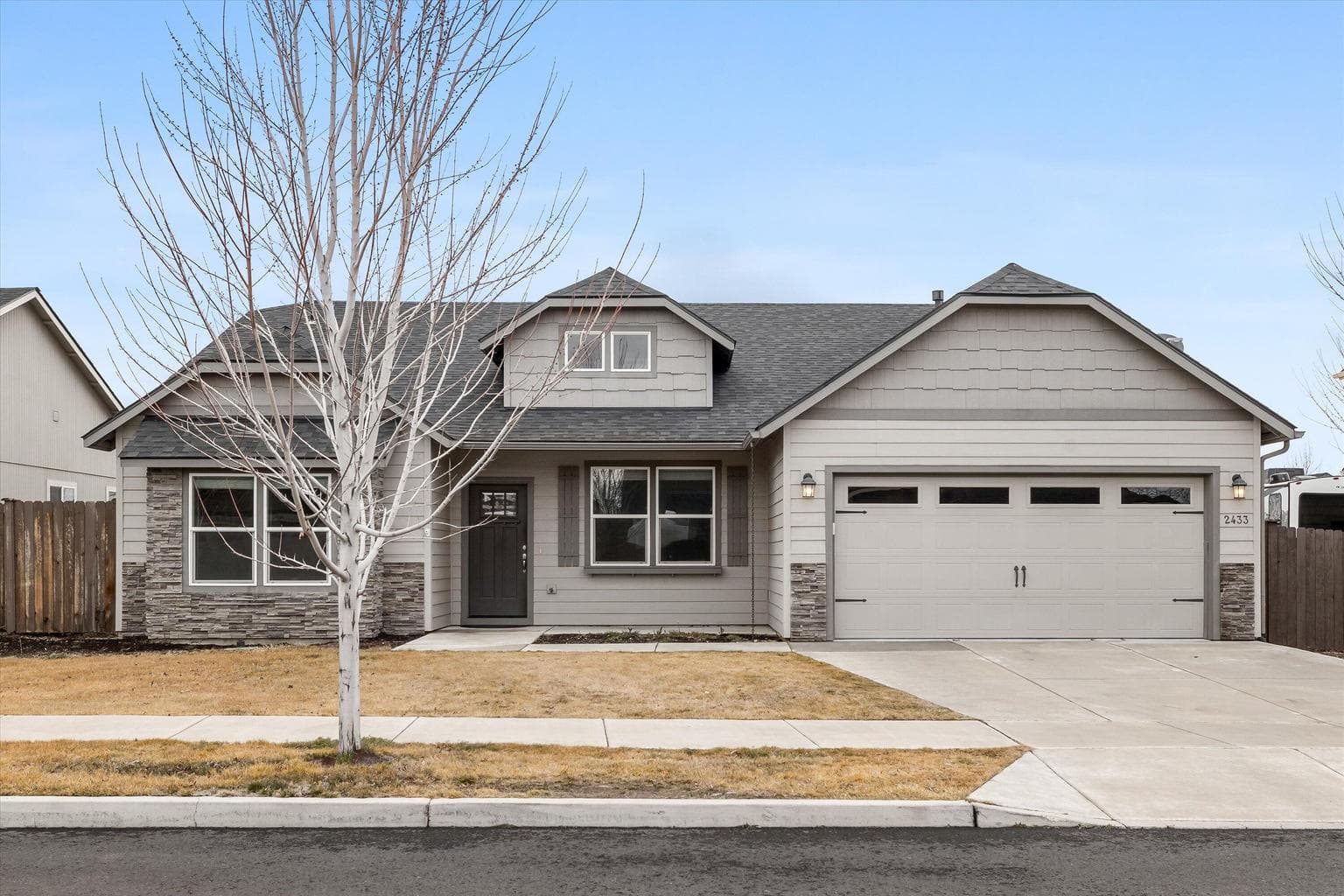 2433 Hazelwood