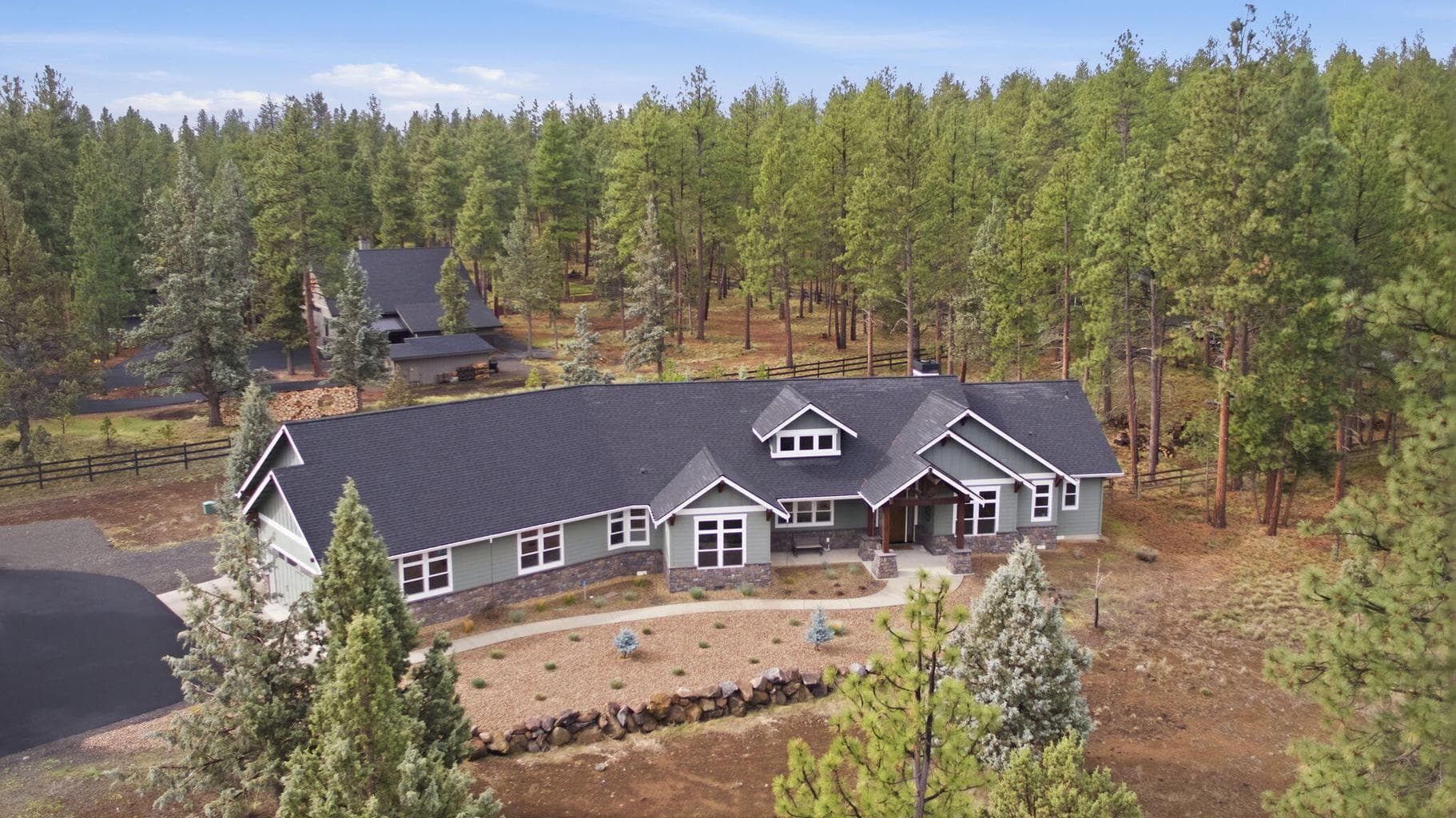 16055 Foothill